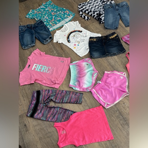 Girls Assorted Clothing items in size 6/6X  
Girls clothing assorted Brands - Picture 2 of 7